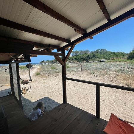 Sea Caravan On The Beach Китен Екстер'єр фото
