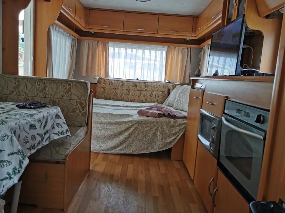 Sea Caravan On The Beach Китен Екстер'єр фото