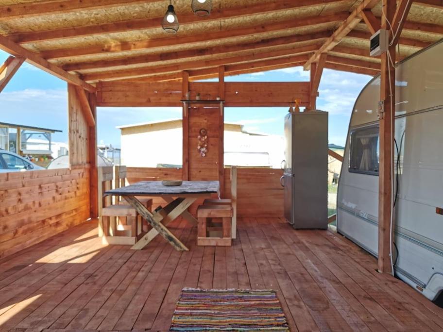 Sea Caravan On The Beach Китен Екстер'єр фото