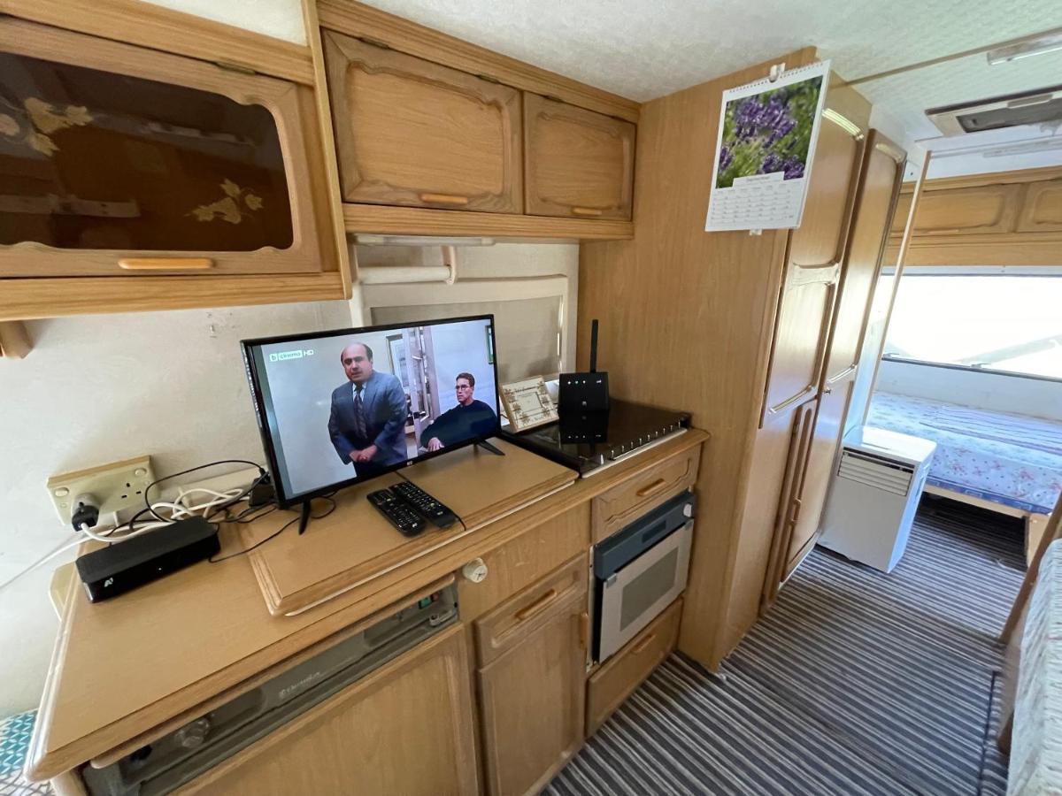 Sea Caravan On The Beach Китен Екстер'єр фото