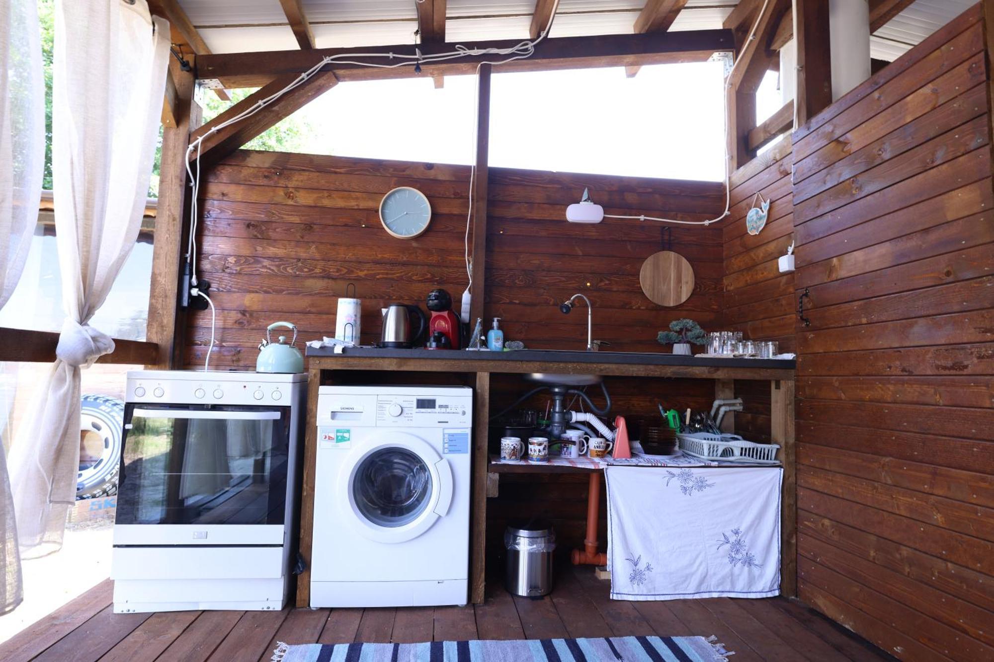 Sea Caravan On The Beach Китен Екстер'єр фото