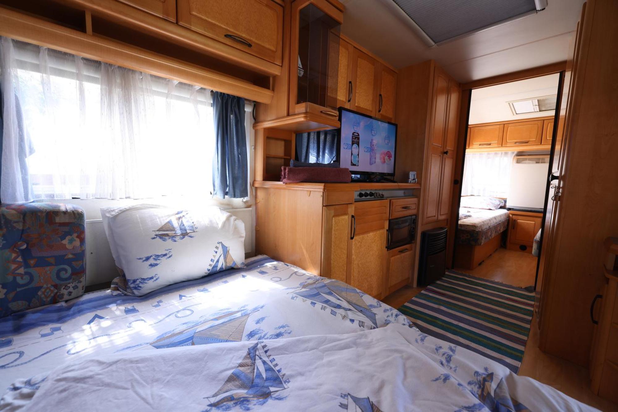 Sea Caravan On The Beach Китен Екстер'єр фото