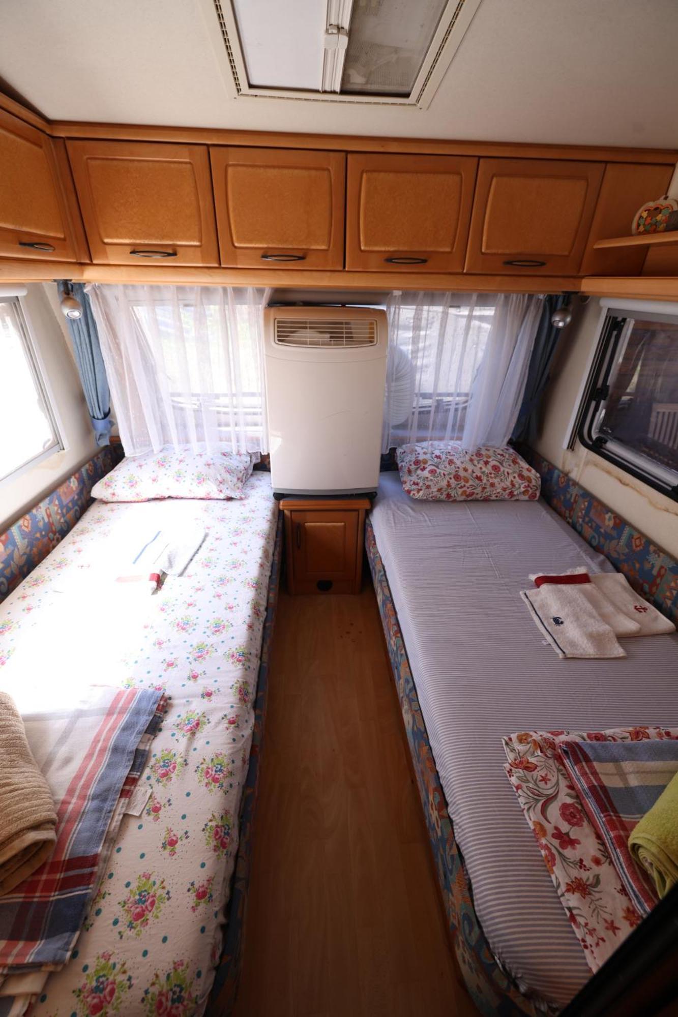 Sea Caravan On The Beach Китен Екстер'єр фото